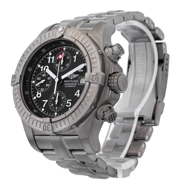 Breitling Chrono Avenger E13360 Image 2